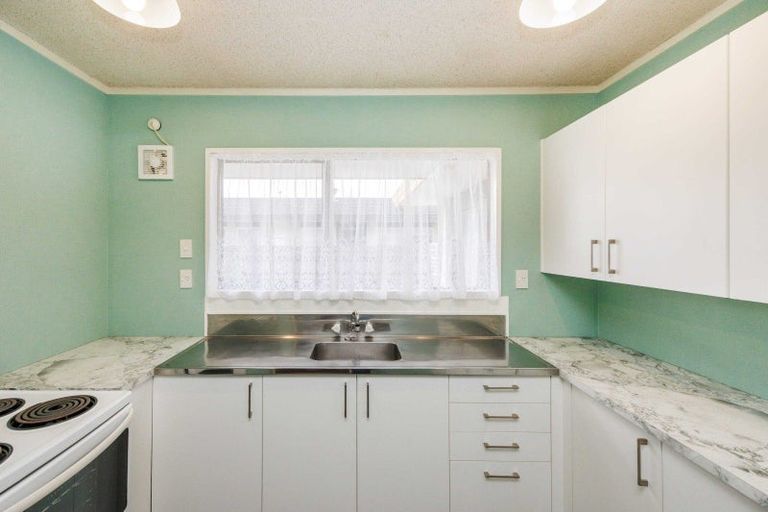 Photo of property in 2 Rangitane Street, Palmerston North, 4414