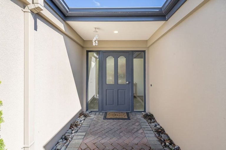 Photo of property in 35 Beechwood Drive, Northwood, Christchurch, 8051