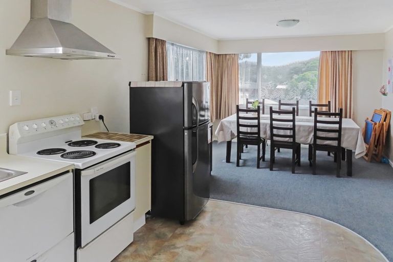 Photo of property in 3 Christchurch Crescent, Kelson, Lower Hutt, 5010