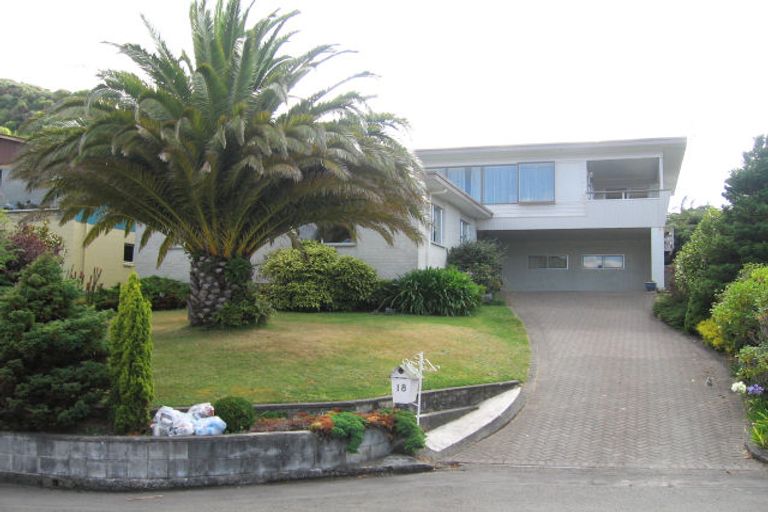 Photo of property in 18 Alleyne Court, Brown Owl, Upper Hutt, 5018