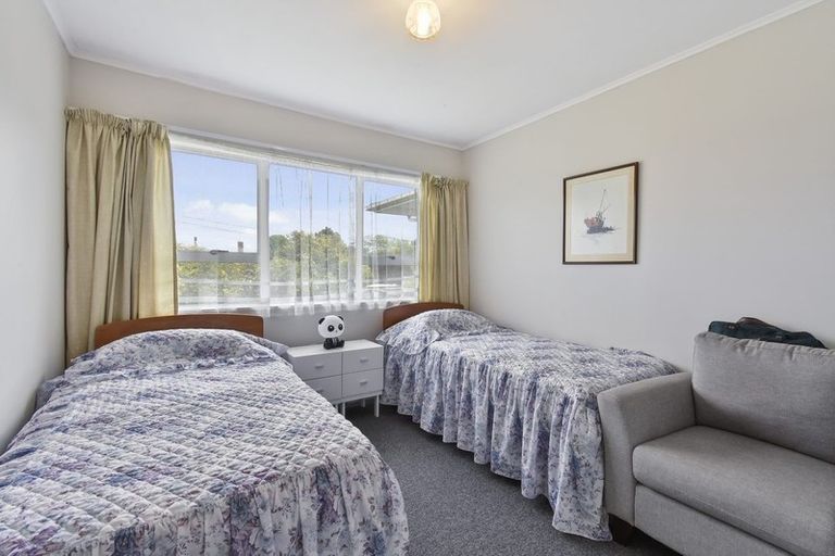 Photo of property in 2 Valentine Street, Papakura, 2110