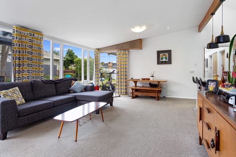 Photo of property in 24 Erin Crescent, Mairehau, Christchurch, 8013