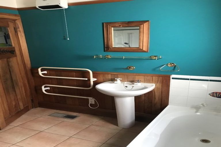 Photo of property in 5 Hohiria Road, Hataitai, Wellington, 6021