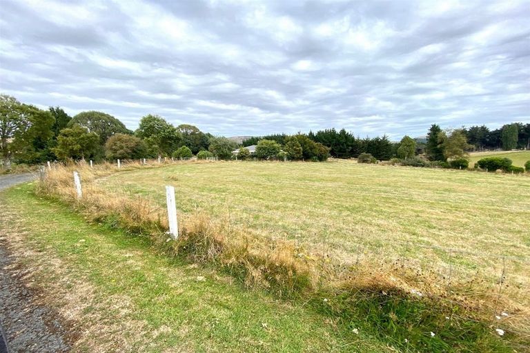 Photo of property in 9 Clifford Street, Clinton, 9534