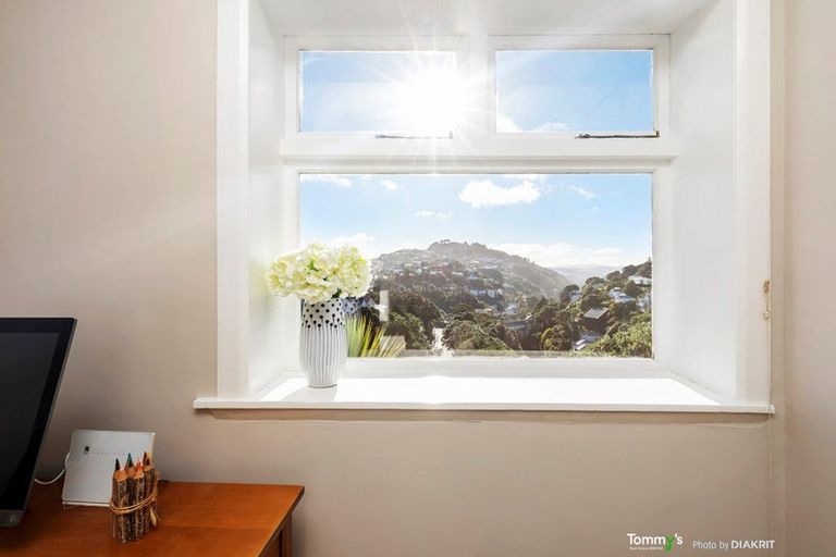 Photo of property in 32 Raroa Road, Kelburn, Wellington, 6012