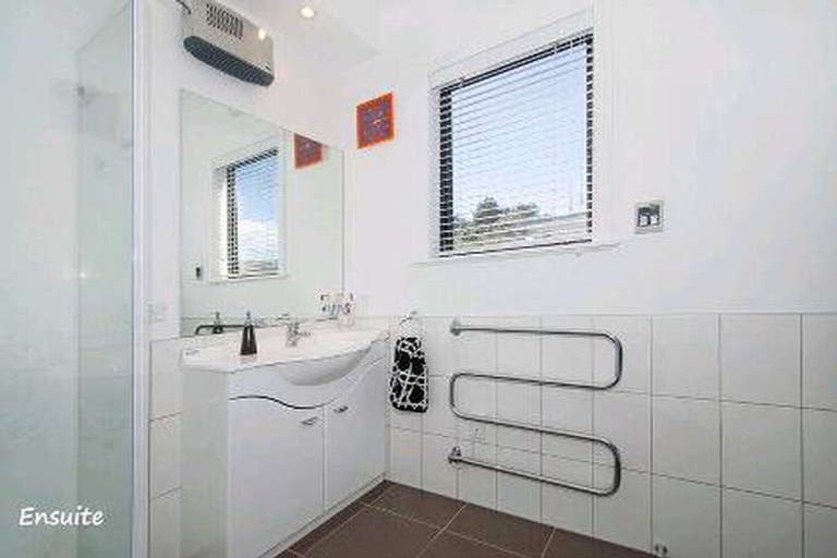 Photo of property in 47 Arahiwi Grove, Tirohanga, Lower Hutt, 5010