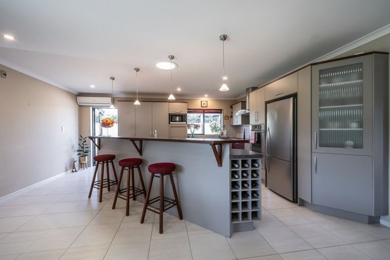 Photo of property in 8 Cooper Crescent, Cambridge, 3434