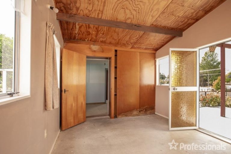 Photo of property in 1440 Martinborough Masterton Road, Gladstone, Masterton, 5884