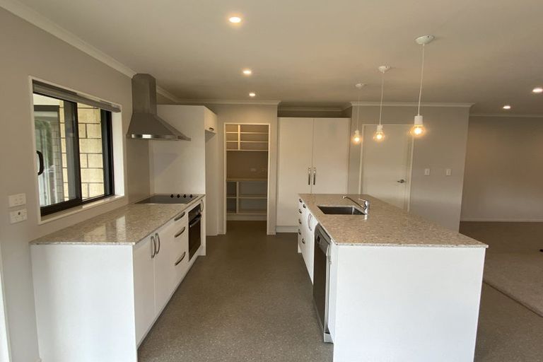 Photo of property in 13 Muirhill Place, Pokeno, 2402