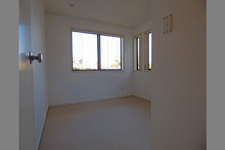 Photo of property in 94 Nautilus Drive, Gulf Harbour, Whangaparaoa, 0930