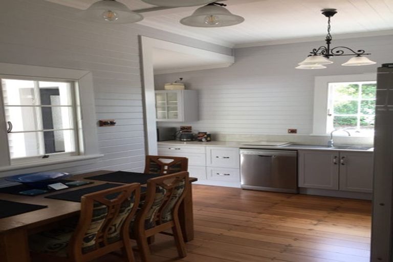 Photo of property in 3 Signal Stn Road, Pouto, Te Kopuru, 0391