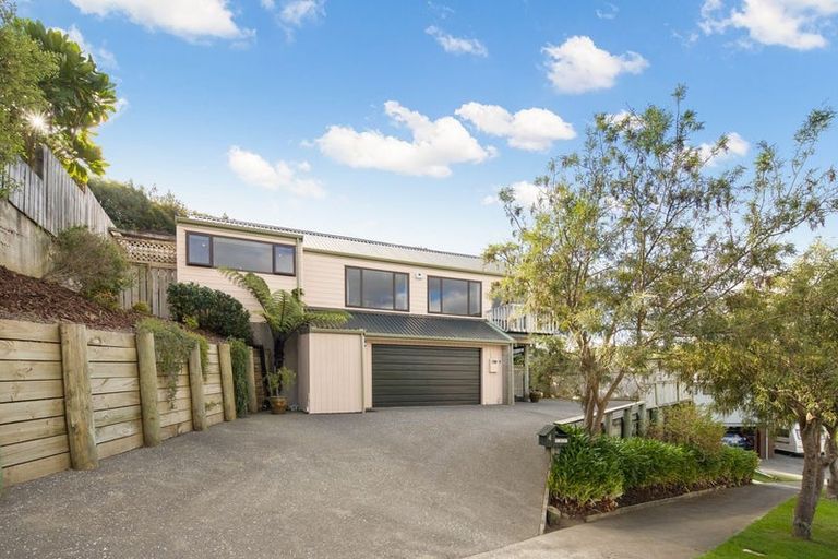 Photo of property in 4 The Marlinspike, Whitby, Porirua, 5024