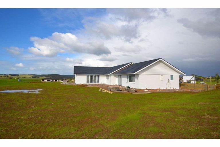 Photo of property in 4 Fernbird Grove, Kerikeri, 0294