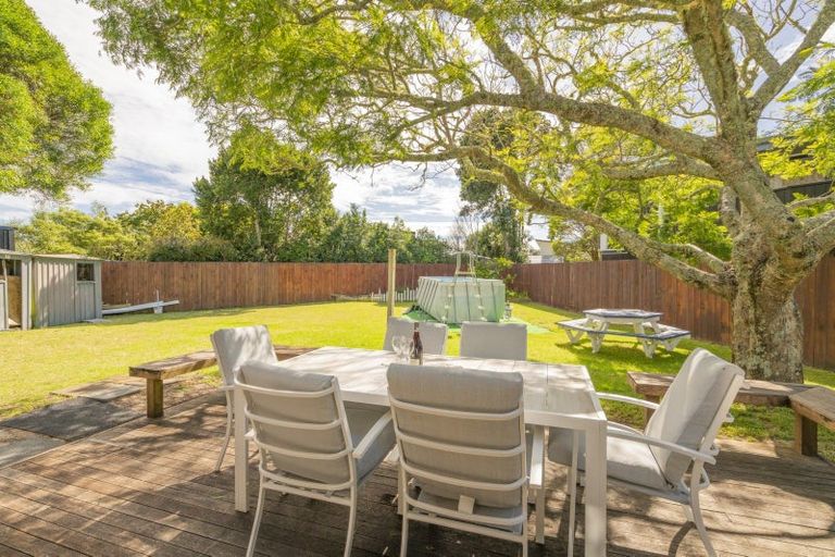 Photo of property in 13 Coronation Row, Pauanui, Hikuai, 3579