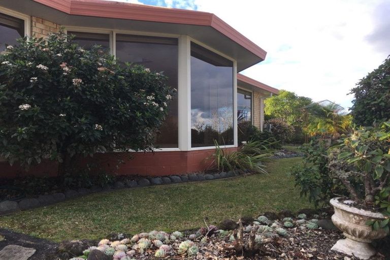 Photo of property in 21 Pebble Beach Boulevard, Te Kamo, Whangarei, 0112