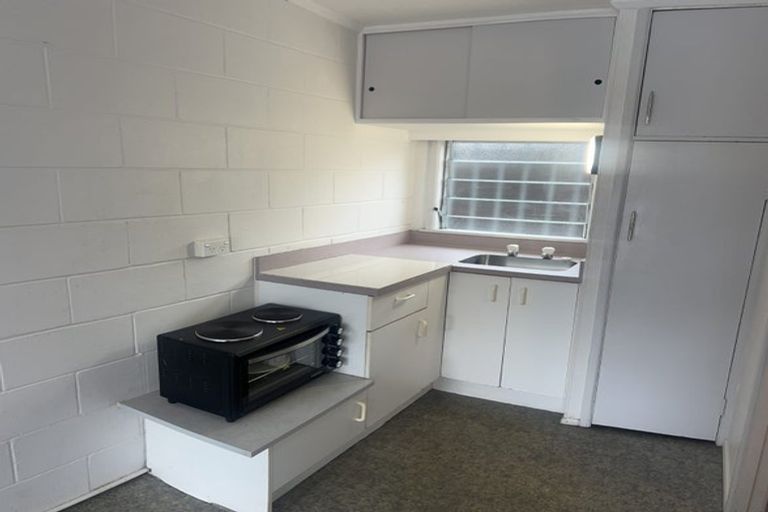 Photo of property in 17 Wolfe Street, Regent, Whangarei, 0112