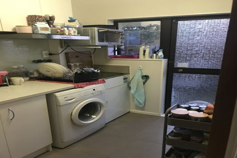 Photo of property in 1/28 Firth Road, Torbay, Auckland, 0630