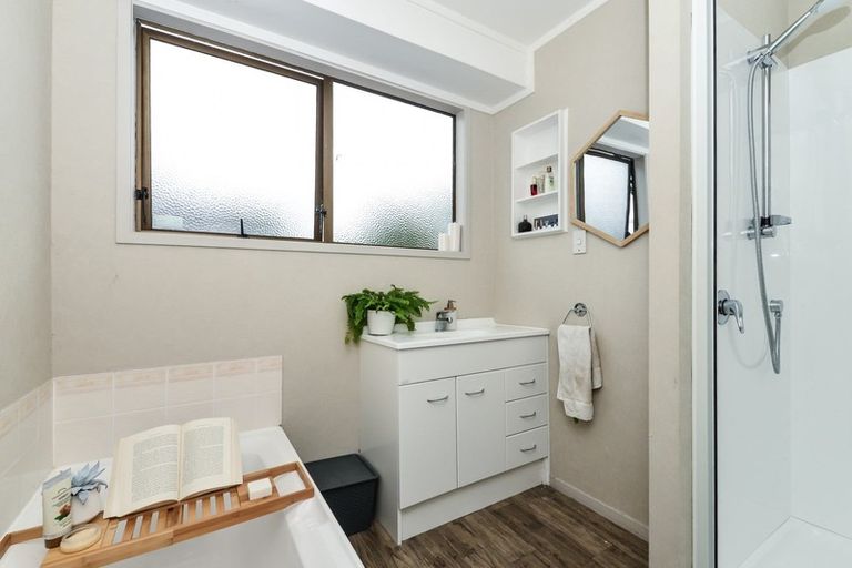 Photo of property in 45 Lachlan Drive, Dinsdale, Hamilton, 3204