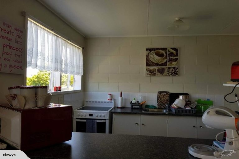 Photo of property in 10a Camellia Terrace, Maungaraki, Lower Hutt, 5010