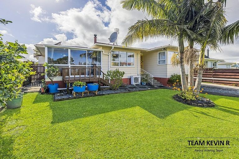 Photo of property in 34 Marvon Downs Avenue, Pakuranga Heights, Auckland, 2010