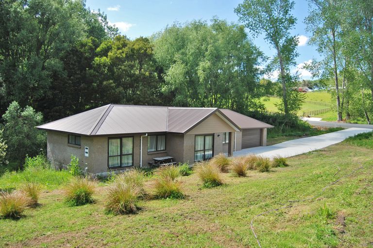 Photo of property in 29 Settlement Road, Kaiwaka, 0573