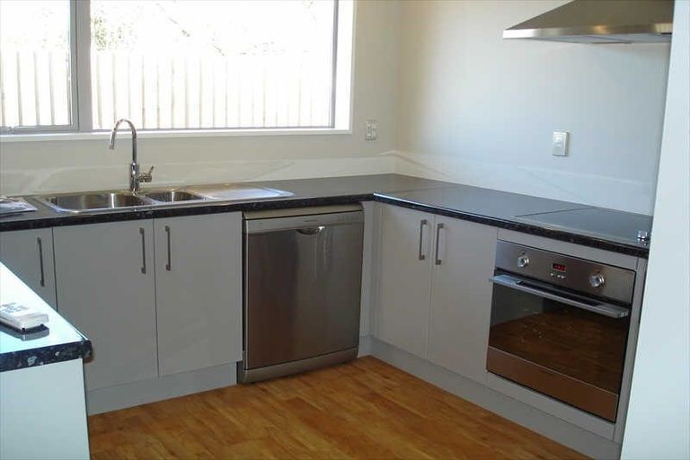 Photo of property in 15a Tabart Street, Woolston, Christchurch, 8023