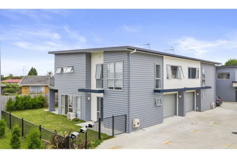 Photo of property in 1/11 Crosher Place, Silverdale, Hamilton, 3216