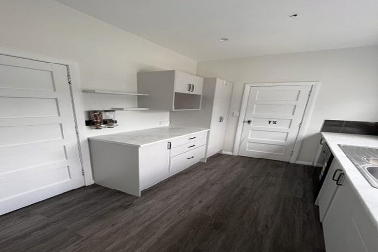 Photo of property in 43 Trinity Avenue, Epuni, Lower Hutt, 5011