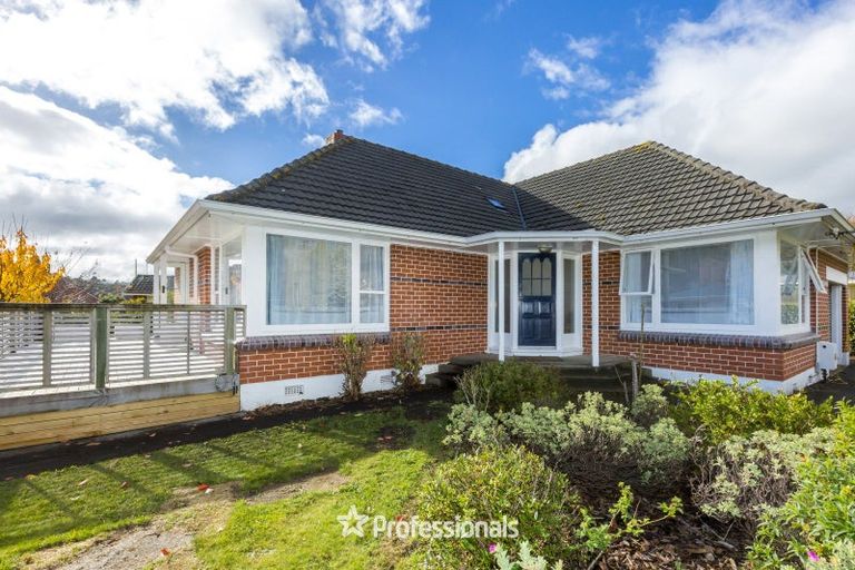 Photo of property in 7 Kapuranga Grove, Stokes Valley, Lower Hutt, 5019