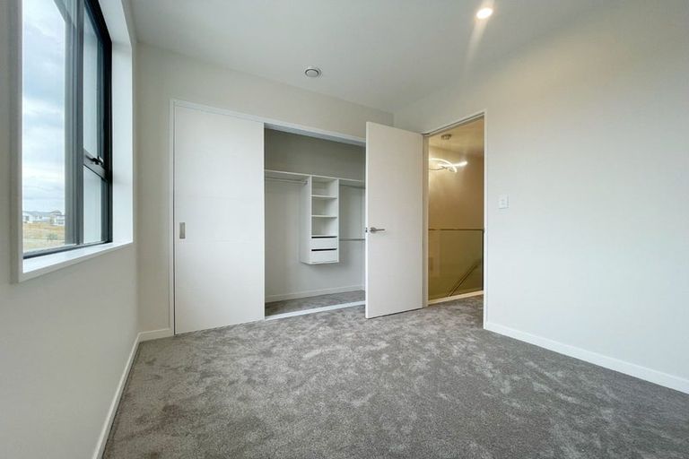 Photo of property in 29 Tieke Lane, Massey, Auckland, 0614