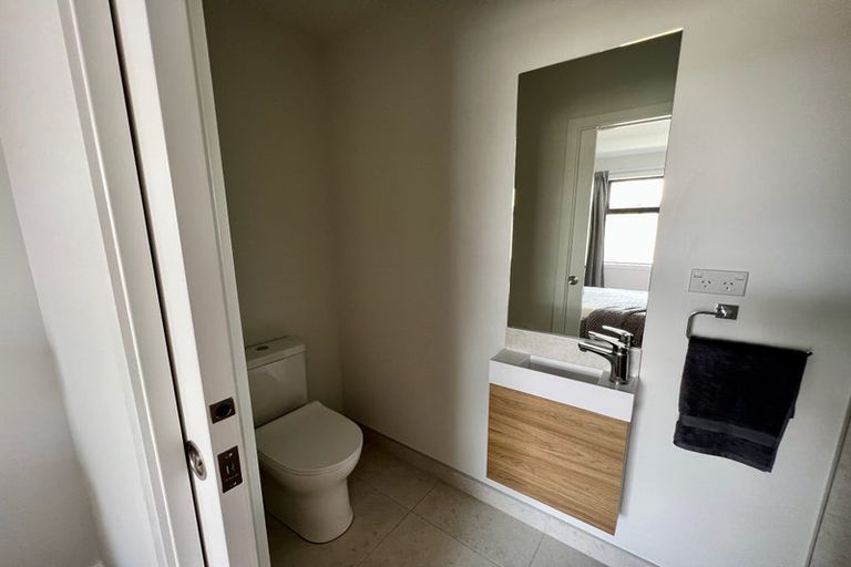 Photo of property in 1136b Heaphy Terrace, Fairfield, Hamilton, 3214