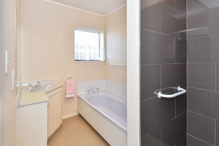 Photo of property in 3/14 Wellington Street, Papakura, 2110