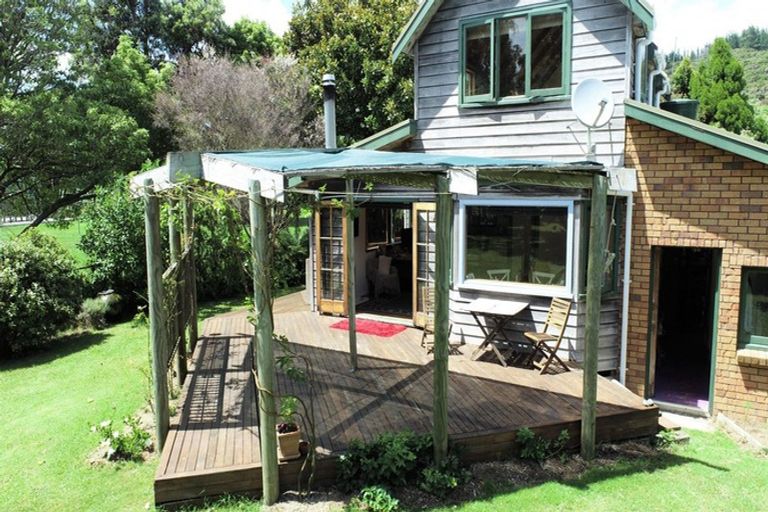 Photo of property in 1219 Whangapoua Sh25 Road, Te Rerenga, Coromandel, 3582