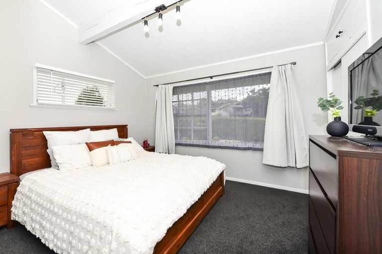 Photo of property in 3 Lancewood Avenue, Melville, Hamilton, 3206