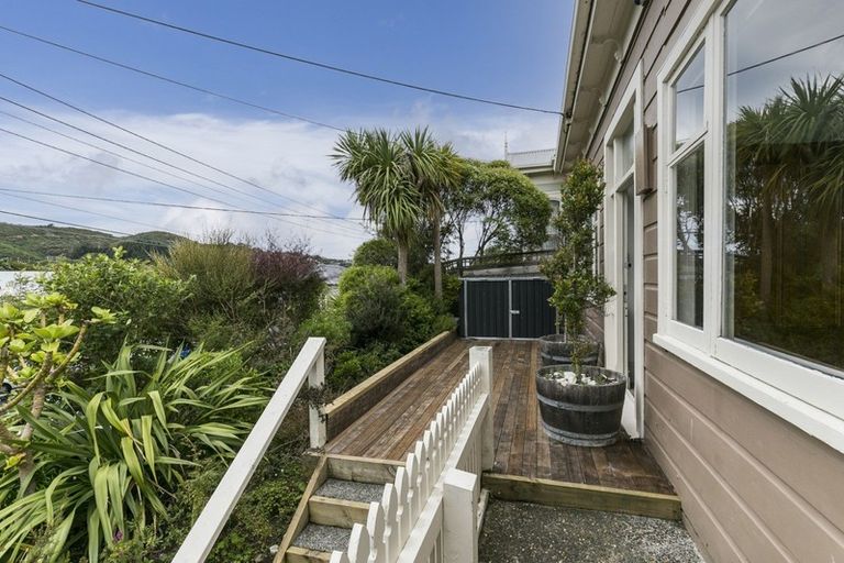 Photo of property in 44 Stanley Street, Berhampore, Wellington, 6023