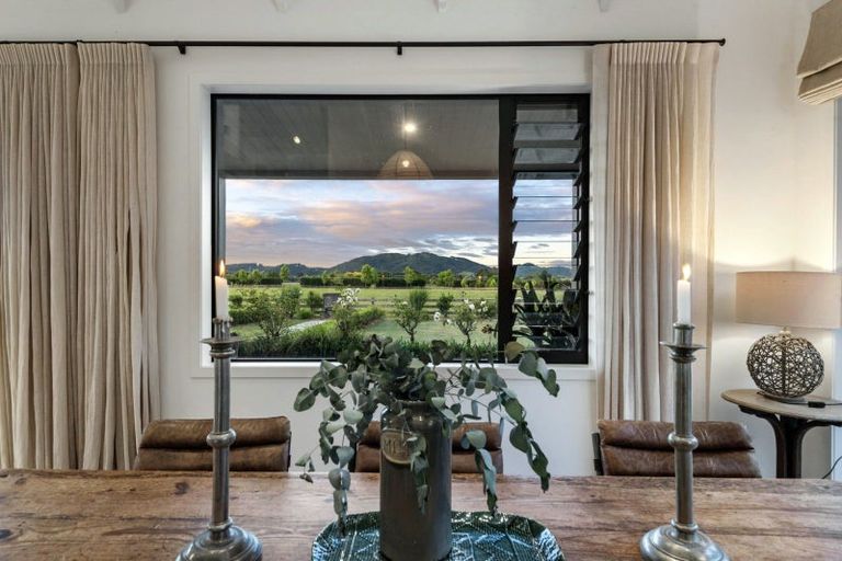 Photo of property in 162 Monument Road, Clevedon, Papakura, 2582