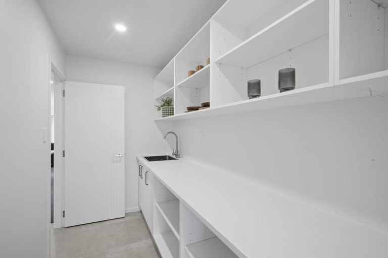 Photo of property in 8 Dray Place, Halswell, Christchurch, 8025