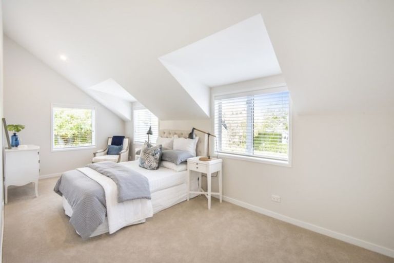 Photo of property in 29a Stanley Point Road, Stanley Point, Auckland, 0624