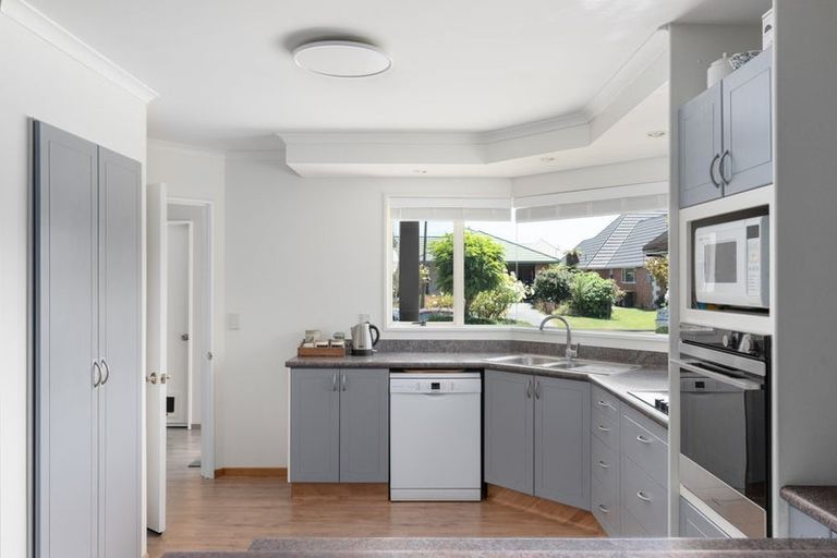 Photo of property in 15 Van Dieman Close, Templeton, Christchurch, 8042