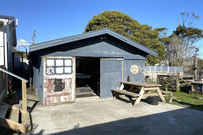 Photo of property in 94 Ward Street, Cobden, Greymouth, 7802