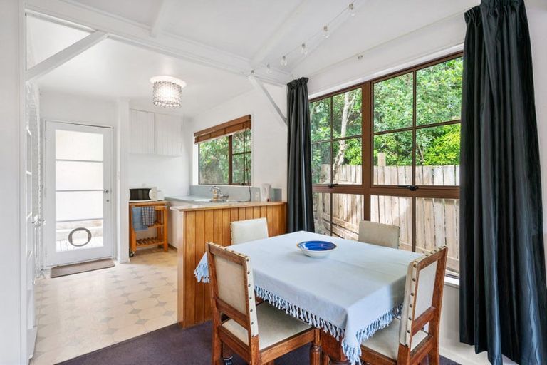 Photo of property in 26a Liffey Crescent, Island Bay, Wellington, 6023