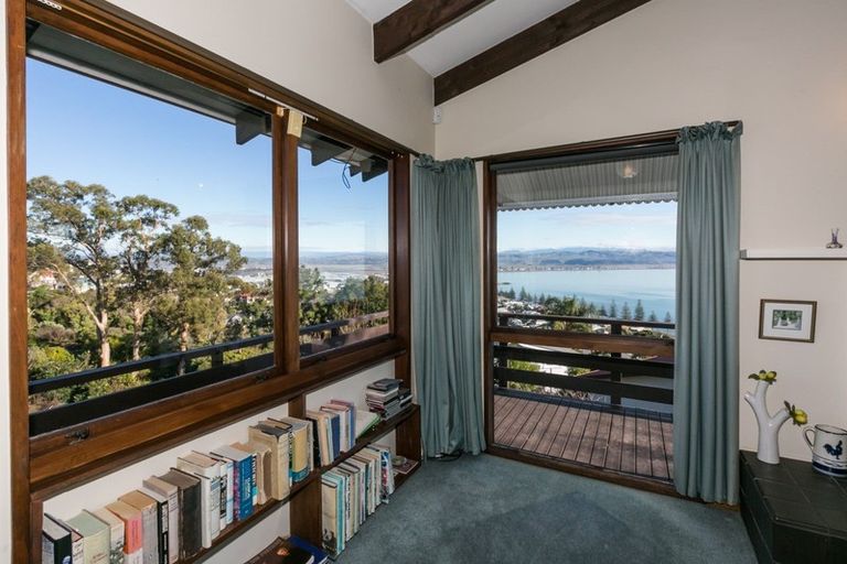 Photo of property in 131 Thompson Road, Bluff Hill, Napier, 4110