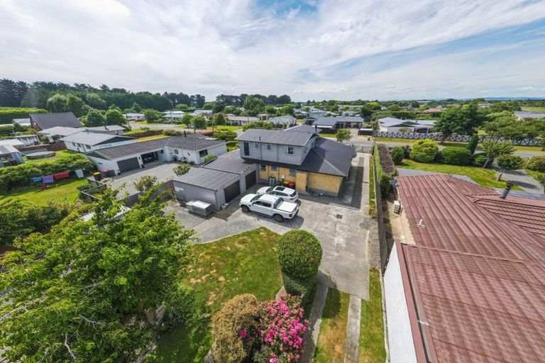 Photo of property in 82 Dalwharn Street, Wallacetown, 9816