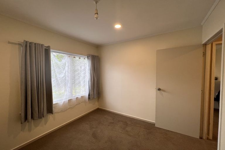 Photo of property in 56 Universal Drive, Henderson, Auckland, 0610
