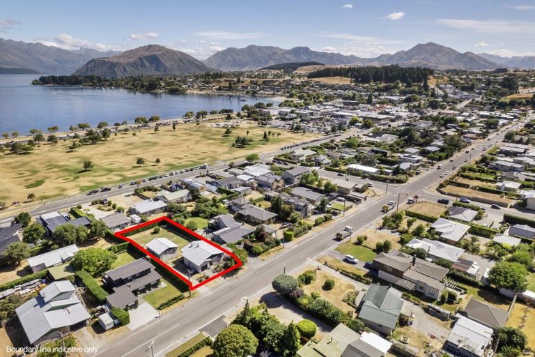 Photo of property in 135 Upton Street, Wanaka, 9305