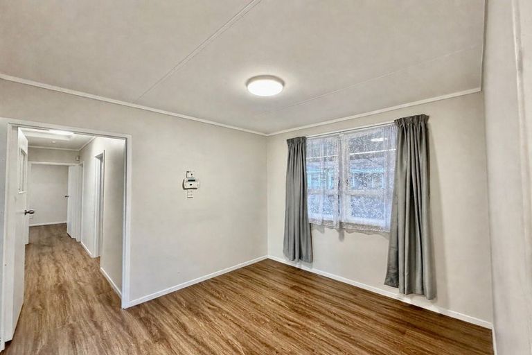 Photo of property in 2b Deveron Road, Manurewa, Auckland, 2102