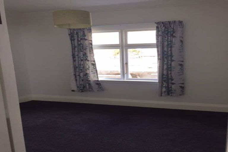 Photo of property in 18 Motu Street, Saint Clair, Dunedin, 9012