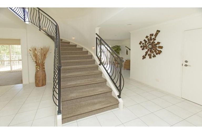 Photo of property in 11 Clansman Terrace, Gulf Harbour, Whangaparaoa, 0930