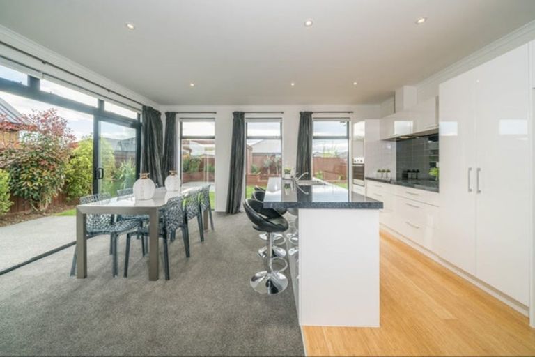 Photo of property in 21 Meyer Crescent, Halswell, Christchurch, 8025