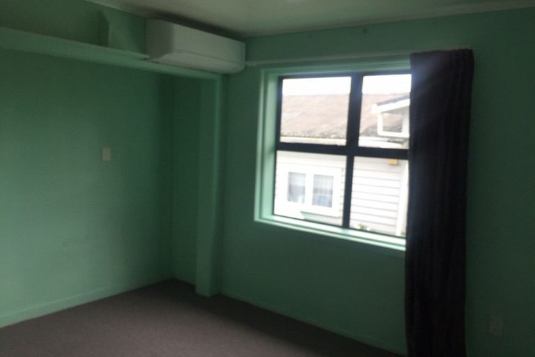 Photo of property in 21 Brandon Road, Glen Eden, Auckland, 0602